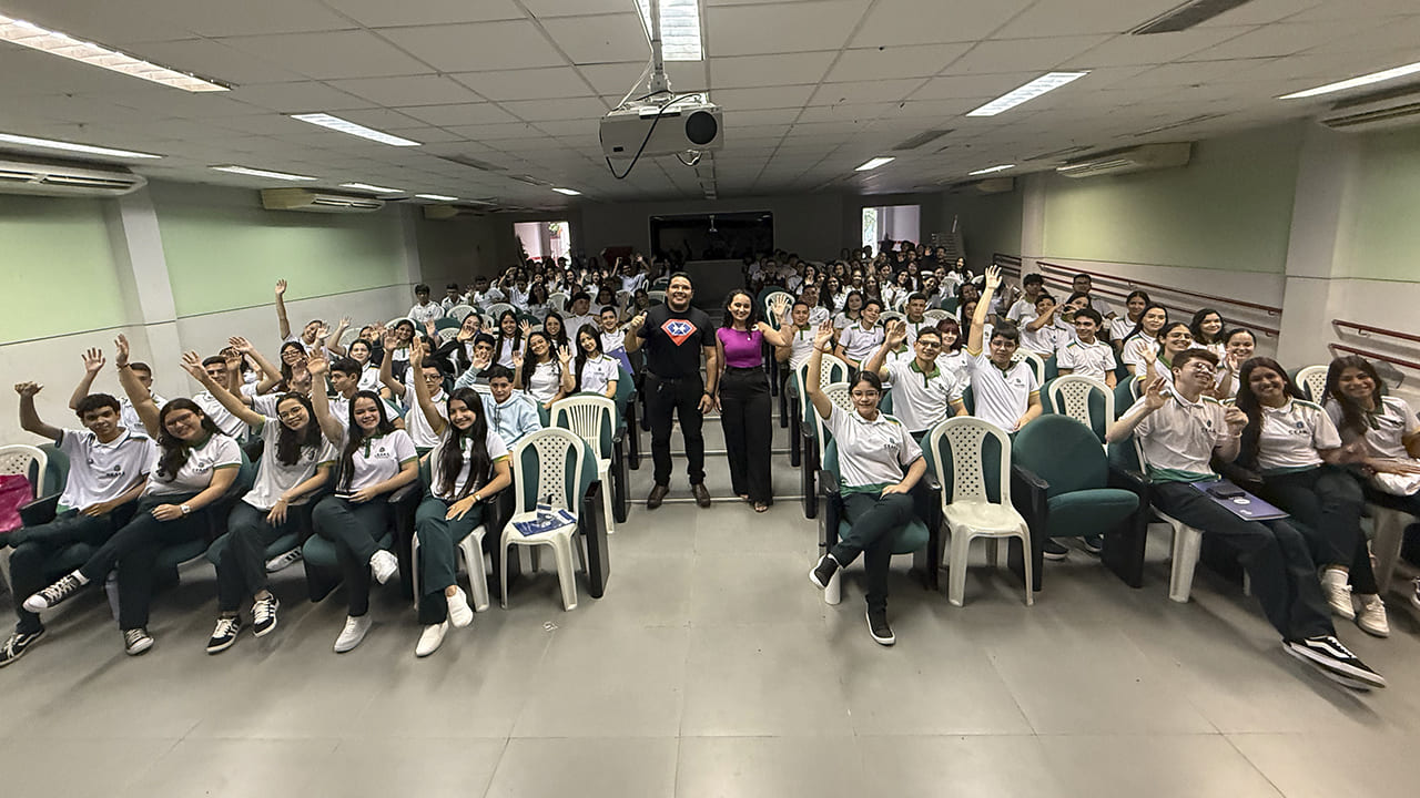 CRA-CE realiza ação do CRA Itinerante em Tianguá e entrega Troféu 100% IES